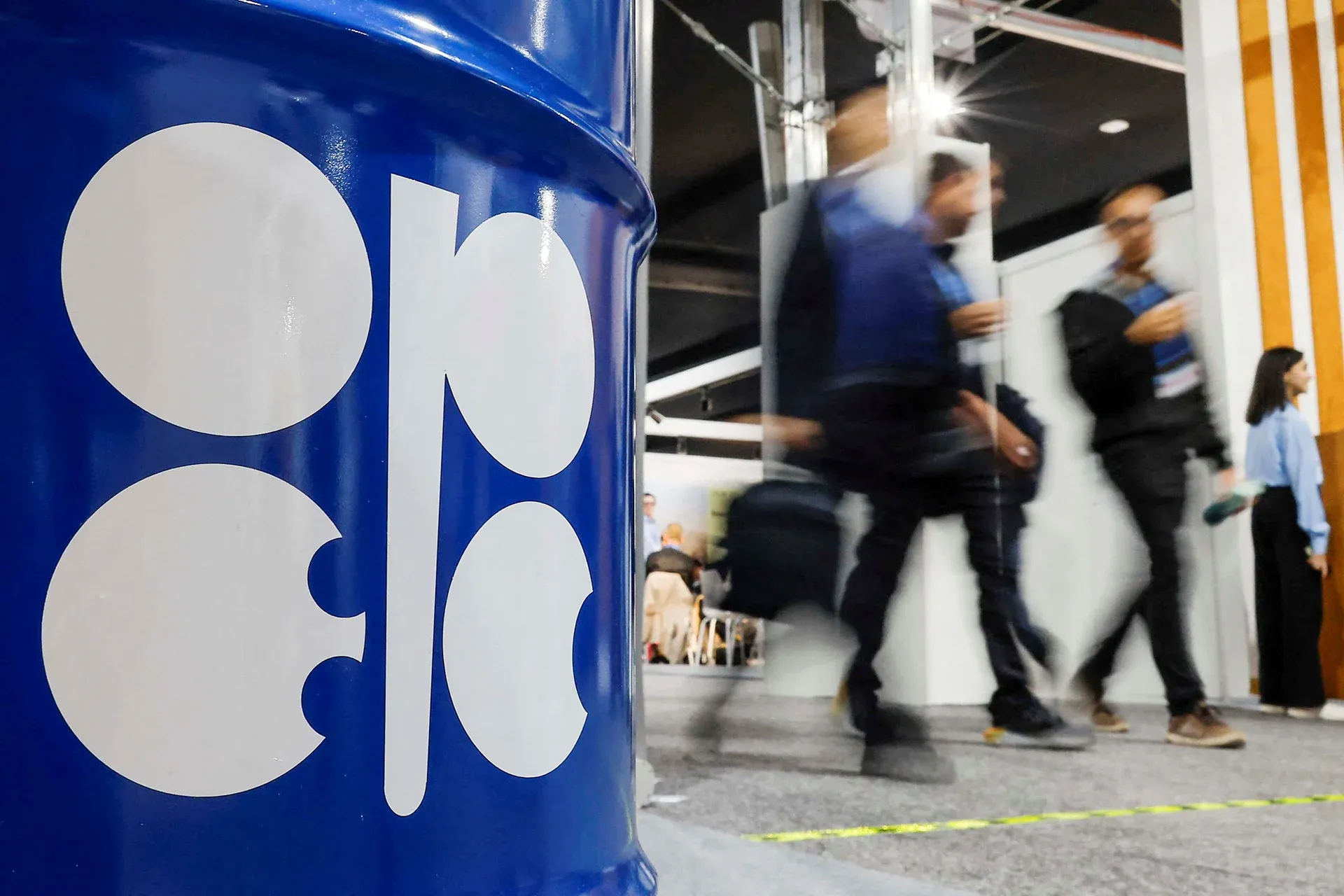Oil production and global energy markets
